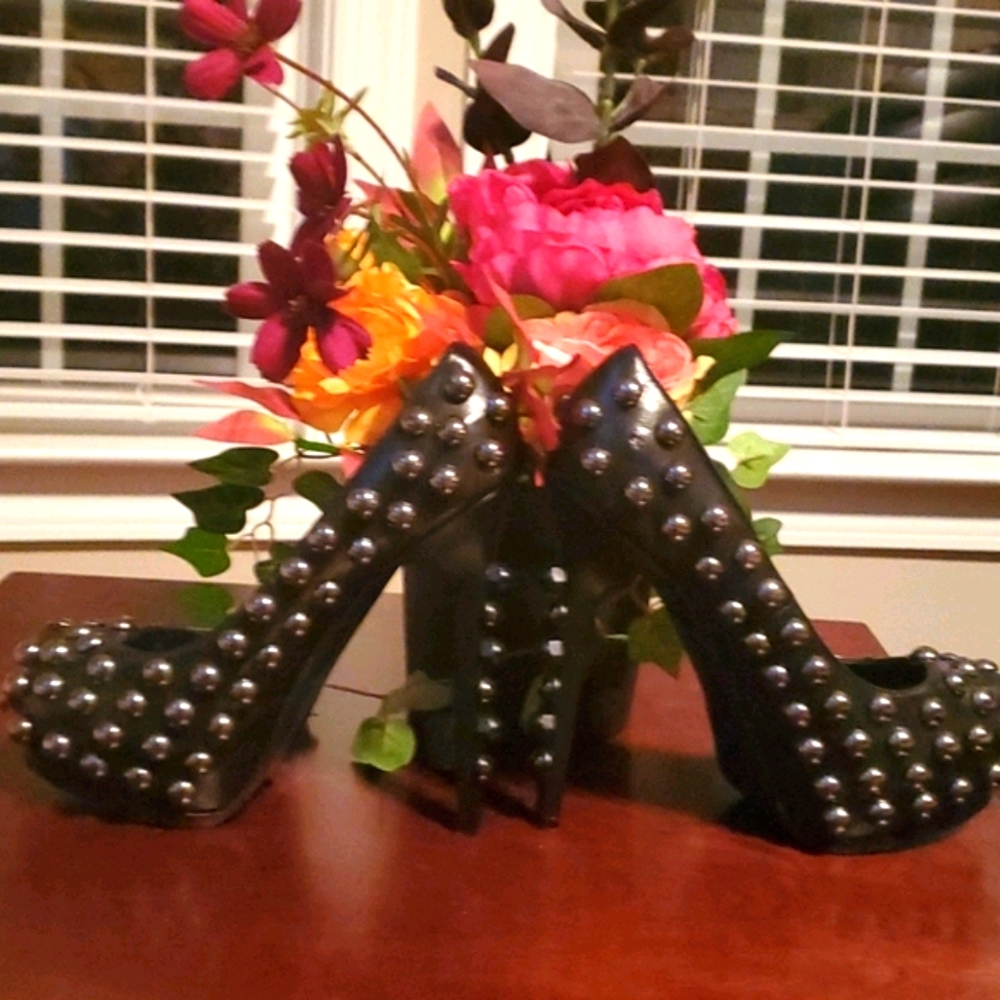 Ruthie Davis Leather Beaded Accents Pumps